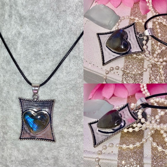 Flashy Blue Labradorite Gemstone Handmade Heart Halo Pendant - Picture 4 of 6